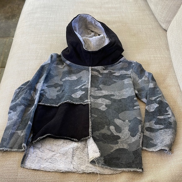Superism Camo Sweatshirt - Picture 1 of 3